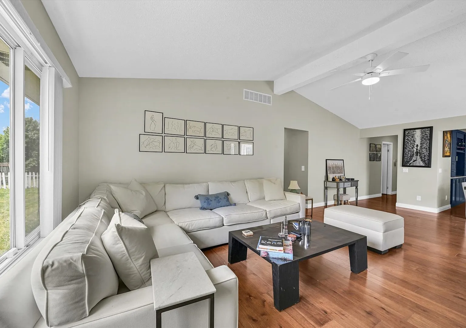3 bed, 1560 sqft, $2,500 — Photo 4