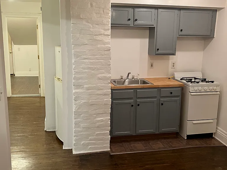 39 Plymouth Ave #3 — Photo 11
