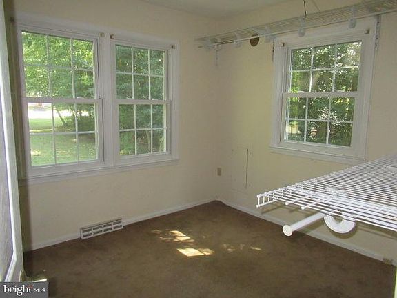 5th image of 29607 Dogwood Cir