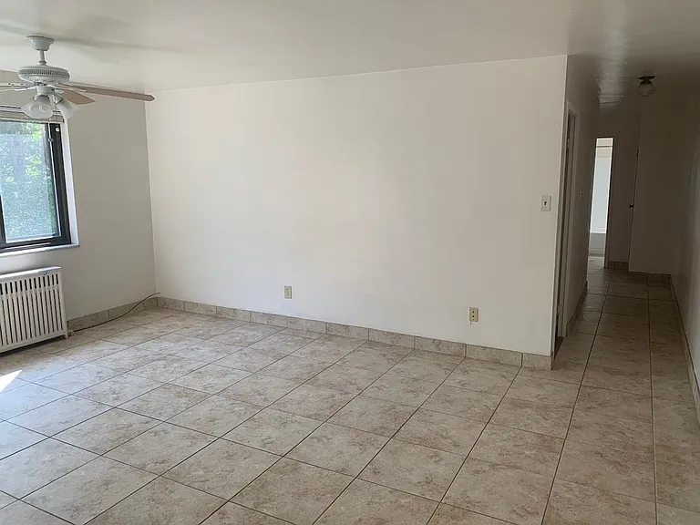 819 College Avenue — Photo 15