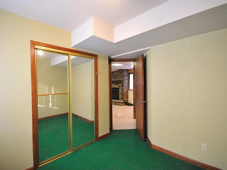 3791 Greensboro Ct — Photo 9