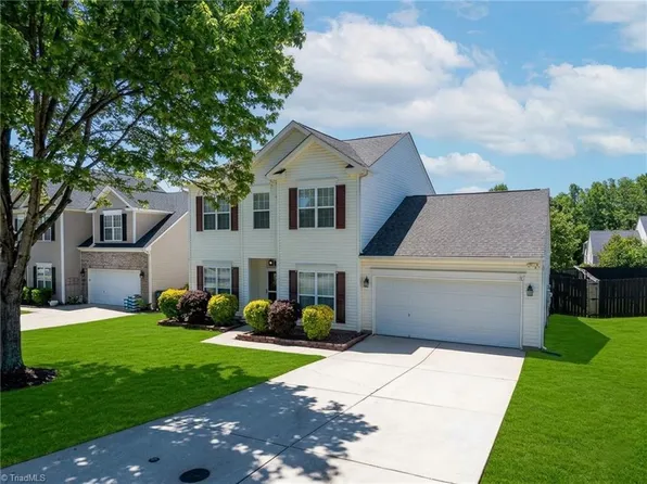 4236 Laurel Ridge Cir, Winston Salem, NC 27107