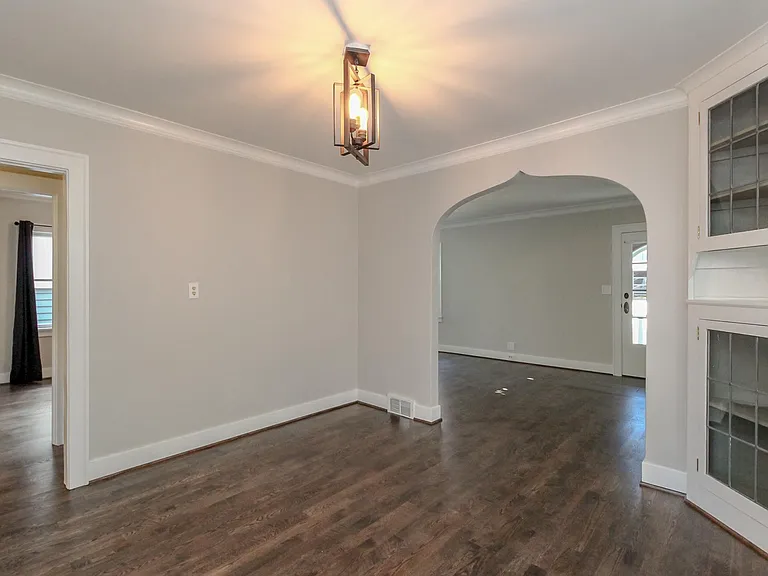 7655 Latona Ave NE — Photo 11