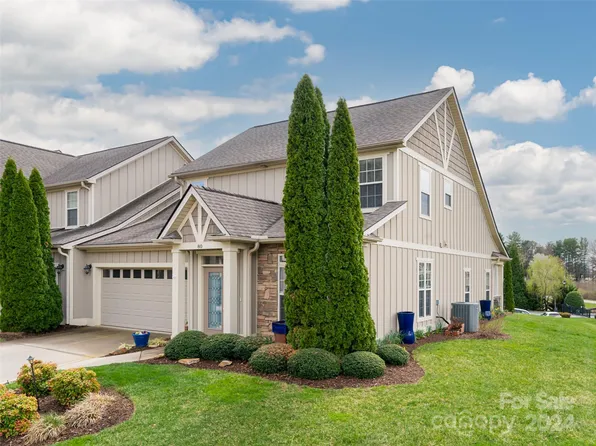 80 Florian Ln, Fletcher, NC 28732