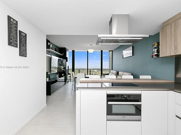 2nd image of 1000 Brickell Plz Unit 4904