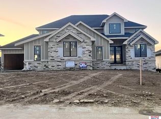 3822 S 213th St, Elkhorn, NE 68022