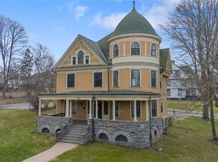 2004 E Genesee St APT D, Syracuse, NY 13210