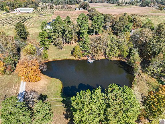 3rd image of 478 Charley Miller Rd