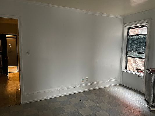 3rd image of 515 W 160th St #20