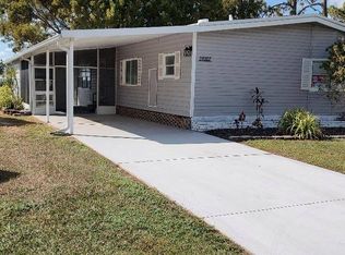 19207 Cedar Crest Ct, North Fort Myers, FL 33903