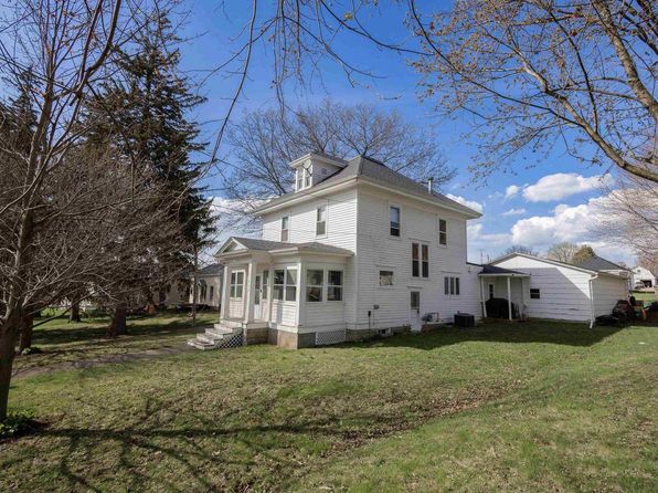 327 East Water Street, Shullsburg, WI 53586