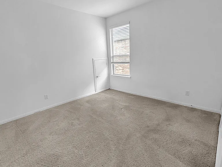8005 Lindheimer Ln — Photo 16