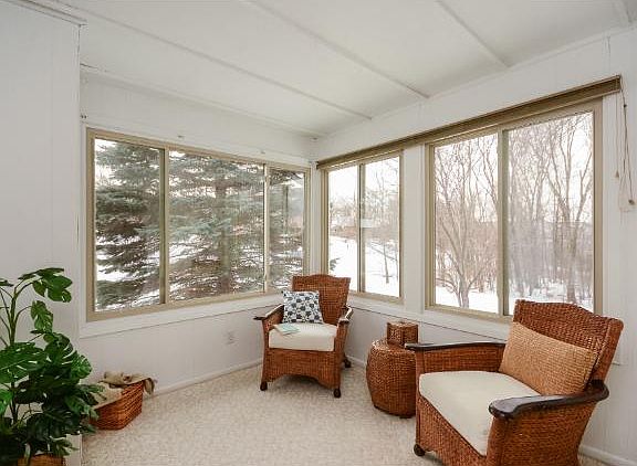3rd image of 814 Martha Lake Ct