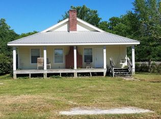 628 Saint Joseph St, Waveland, MS 39576