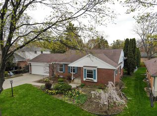 10307 W Park Ridge Ave, Wauwatosa, WI 53222