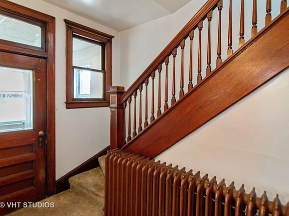 2nd image of 937 Thomas Ave