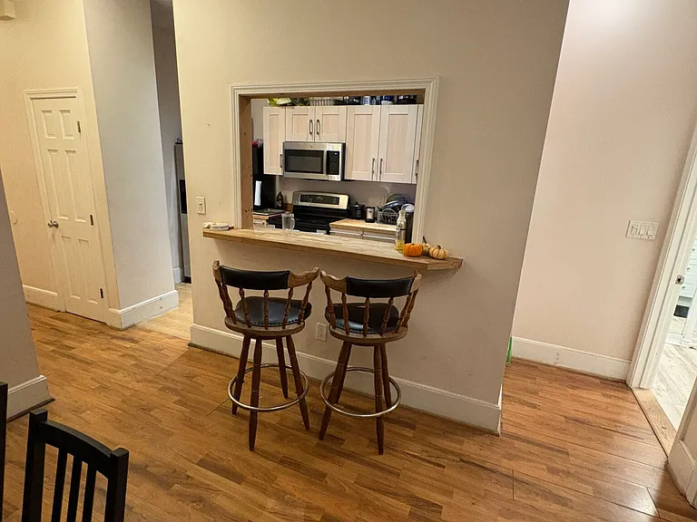 860 Huntington Ave #1 — Photo 3