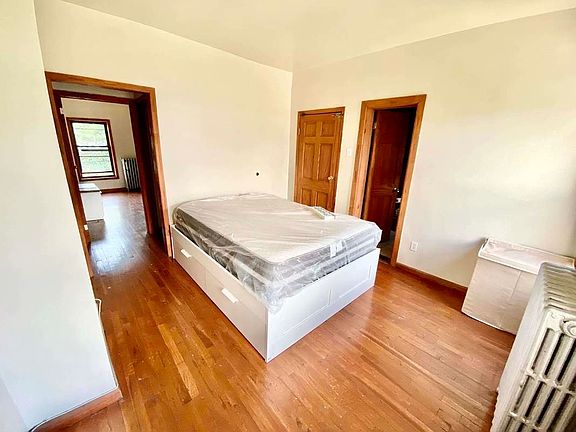 5th image of 225 Madison St #3F