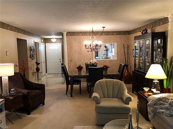 4th image of 16748 Lake Circle Dr