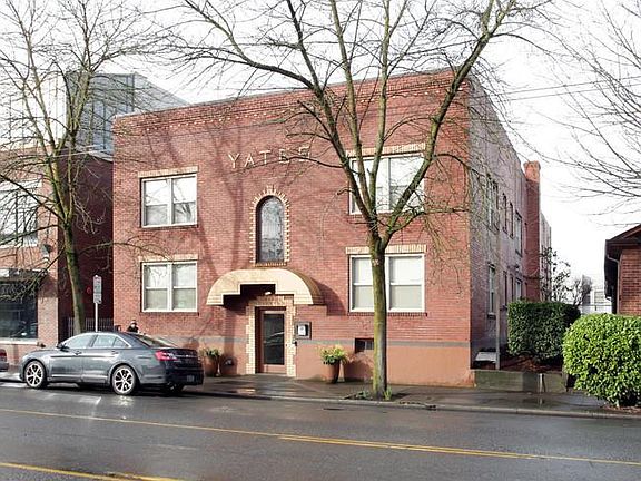 3rd image of 2355 Eastlake Ave E APT 101