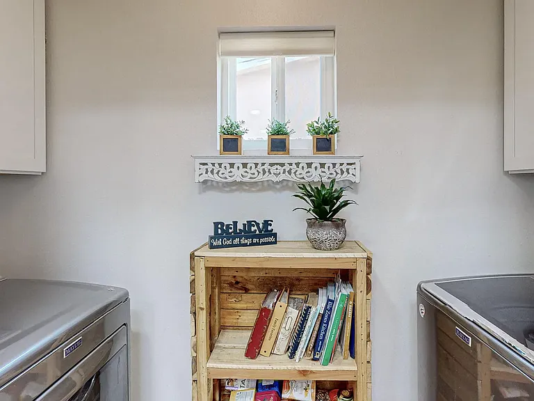6333 Christy Ave NE — Photo 18