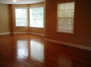 2546 Holliday Rd, Greer, SC 29651