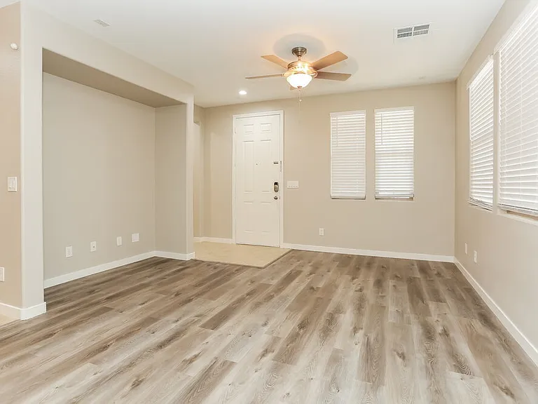 10813 Cape Shore Ave — Photo 5
