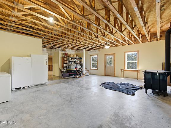 36th image of 1705 Eagle Furnace Rd