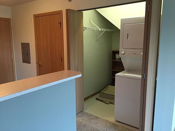 5th image of 290 Prairie Heights Dr APT 310