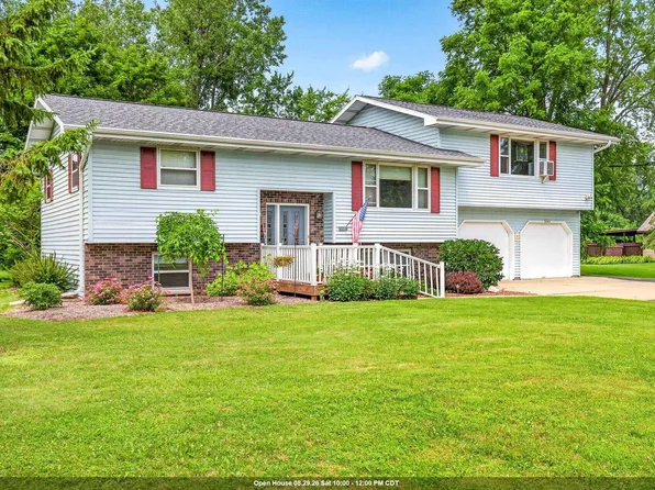 N1415 Greenwood Rd, Greenville, WI 54942