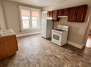 1300 Douglas Ave #2, Racine, WI 53402