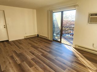 491 W Central St APT C5, Franklin, MA 02038