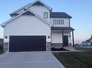 12525 S Woodlawn Dr, Lake Lotawana, MO 64086
