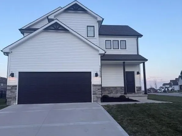 12525 S Woodlawn Dr, Lake Lotawana, MO 64086