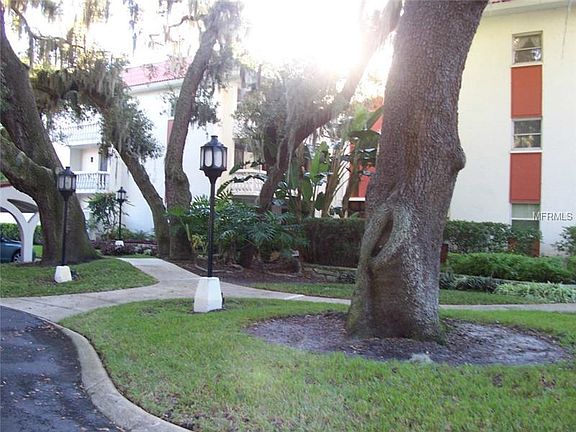 2nd image of 2635 Seville Blvd Unit 106
