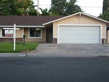 7324 Bayoak Way photo 1
