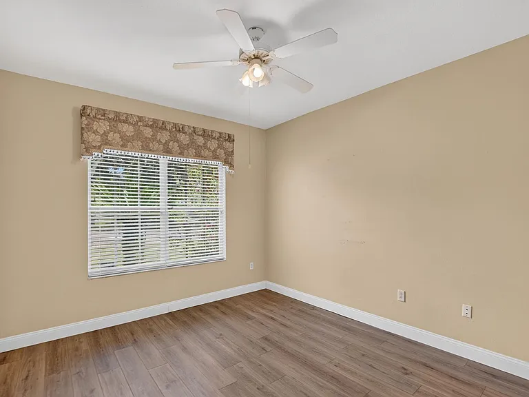 5605 Hawklake Rd — Photo 9