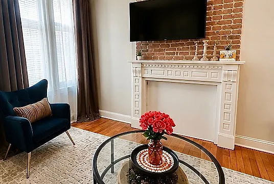 1 bed, 580 sqft, $2,500 — Photo 2