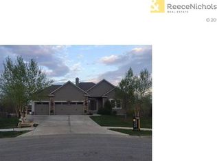 16233 Kill Creek Rd, Gardner, KS 66030