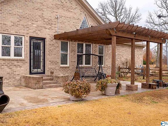 5th image of 4142 Shady Oak Ln