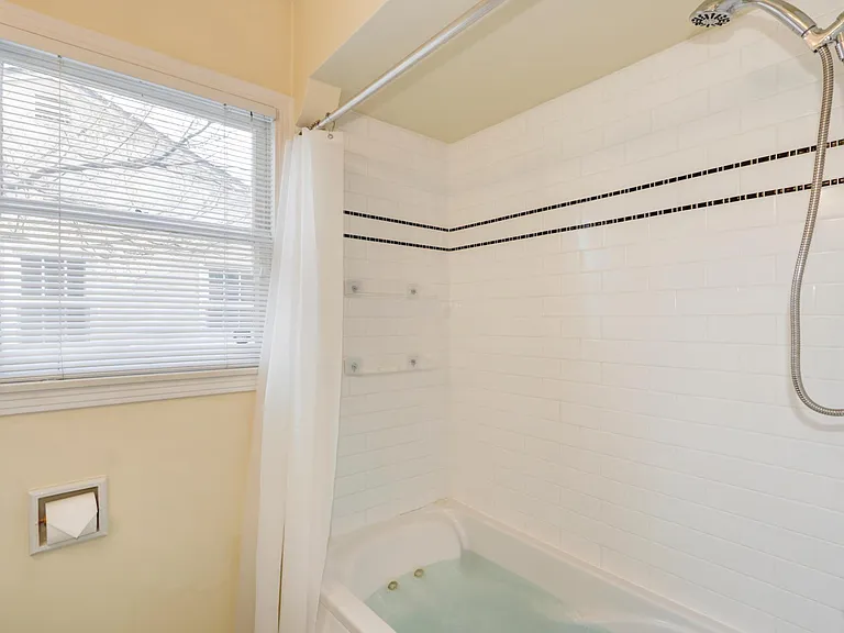 5228 G St — Photo 27