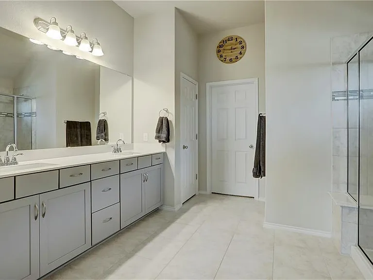 111 Finley St — Photo 11