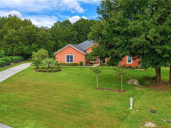 3rd image of 11549 Arlhuna Way