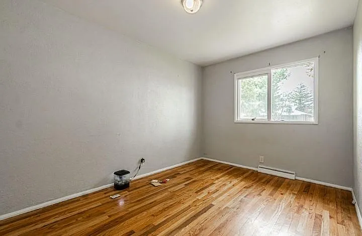 1501 Austin Ave — Photo 3