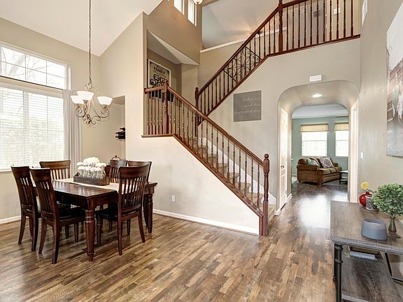 4th image of 1488 Snapdragon Ln
