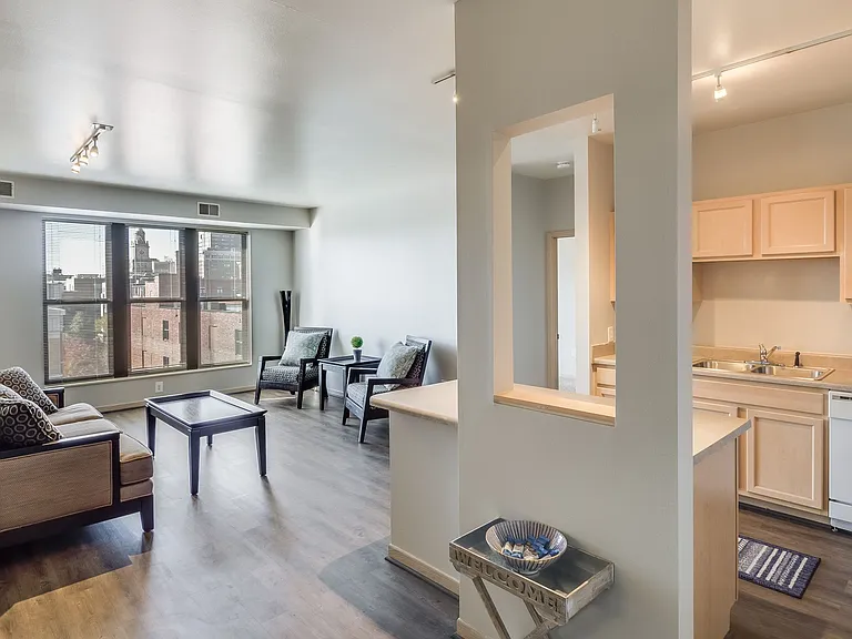 Vine Street Lofts — Photo 5