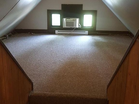 5th image of 1402 Pleasant St #2