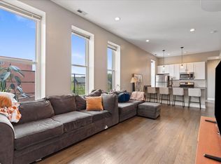 1946 S Racine Ave APT 4R, Chicago, IL 60608