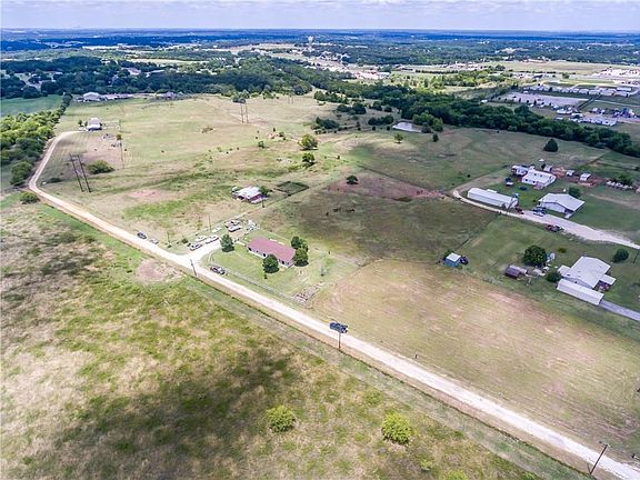 3rd image of 3101 N County Road 810