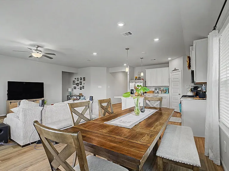 10842 Cliffs View Dr — Photo 12